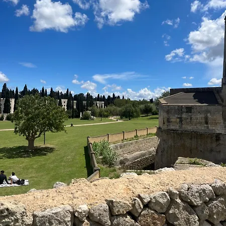 Reale Flats Апартаменты *