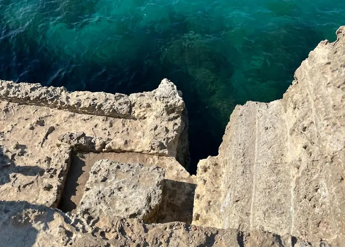 Reale Flats アパート レッチェ